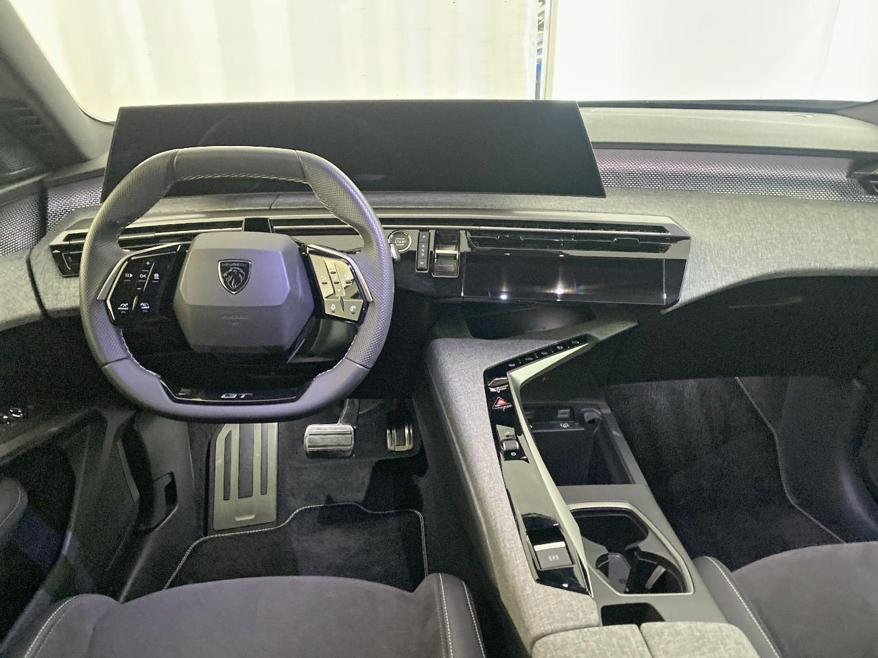 Peugeot 5008 hybrid 145 ch e-dcs6 gt — photo 8