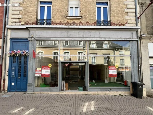 Local commercial 400 m²