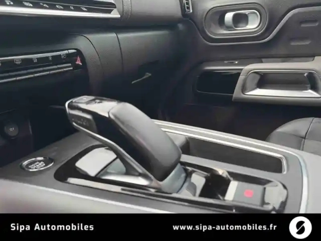 Citroën C5 Aircross hybride rechargeable 225 e-eat8 — photo 17