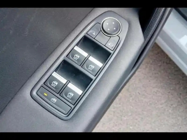 Renault Captur 1.0 eco-g 100ch evolution — photo 14