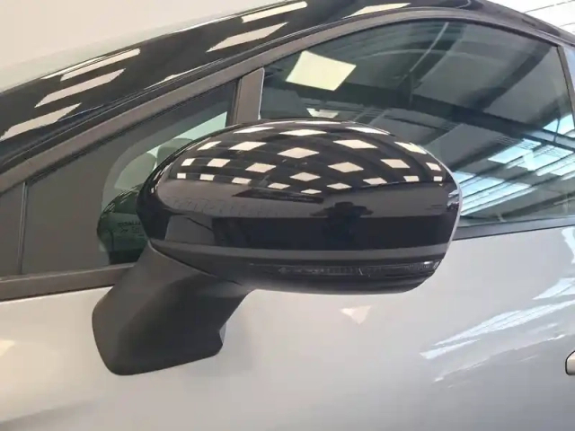 Renault Captur tce 140 - 21 — photo 36