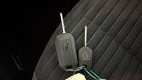 Peugeot 208 1.2 Hybrid 100ch Active e-DCS6 — photo 16