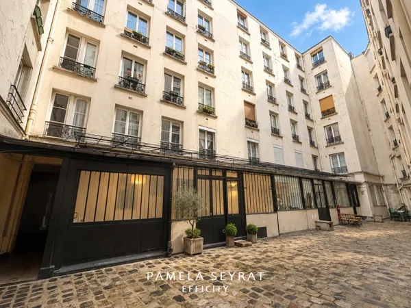 Loft 1 pièce 64 m²
