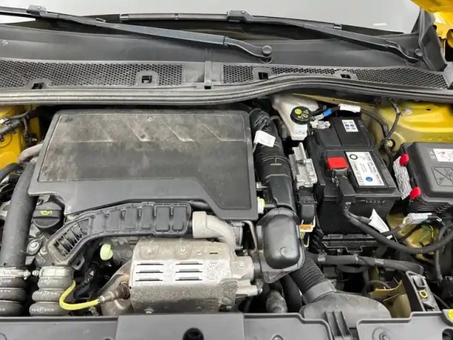 Peugeot 208 puretech 100 s&amp;s bvm6 — photo 75