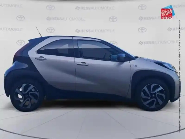 Toyota Aygo x 1.0 vvt-i 72ch design s-cvt my23 — photo 4