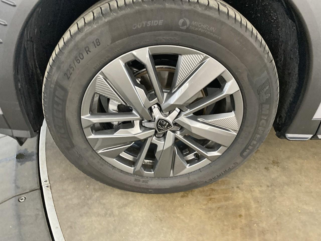 Peugeot 5008 hybrid 145 ch e-dcs6 allure — photo 11