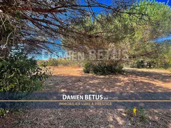 Terrain 1108 m²