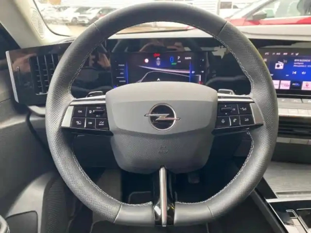Opel Astra 1.6 turbo 180ch hybrid  elegance business bva8 — photo 9