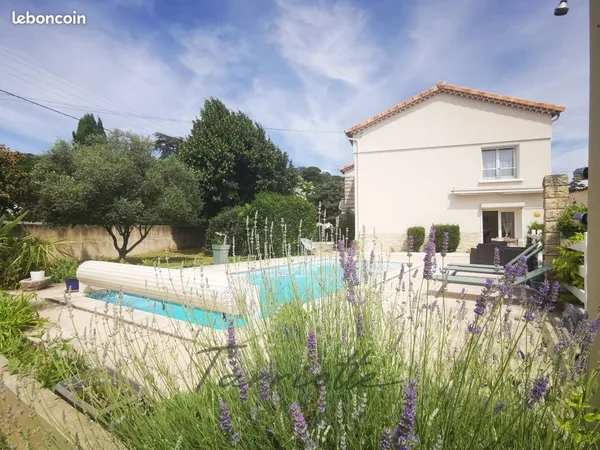 Maison 7 pièces 140 m²