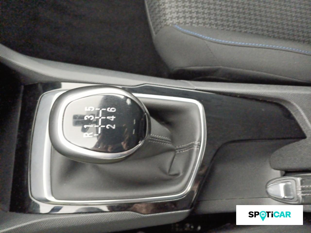 Peugeot 308 1.5 bluehdi 100ch e6.c s&s style — photo 12