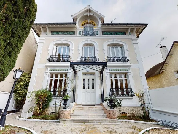 Maison 1 pièce 281 m²