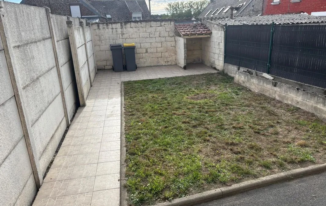 Photo 1
