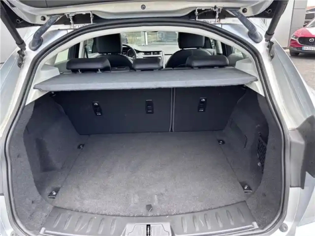 Jaguar E-Pace 2.0 d - 150 ch awd bva — photo 8