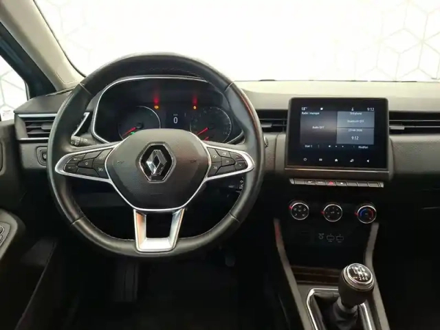 Renault Clio blue dci 85 — photo 14