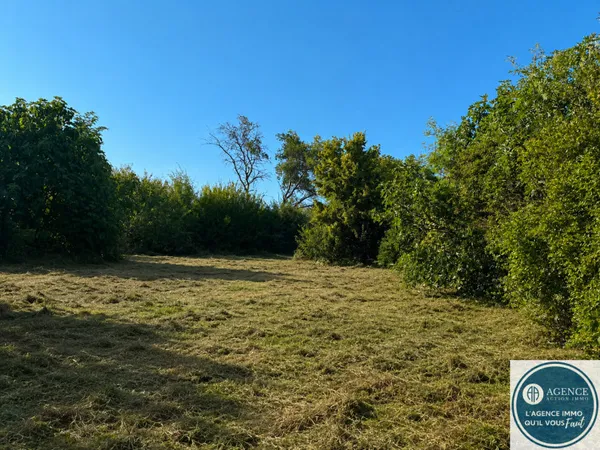 Terrain 770 m²