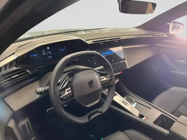 Peugeot 308 electrique 55 kwh 156ch — photo 8