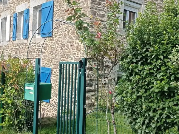 maison à 7 kms Dinard dans bourg de charme de Tréméreuc