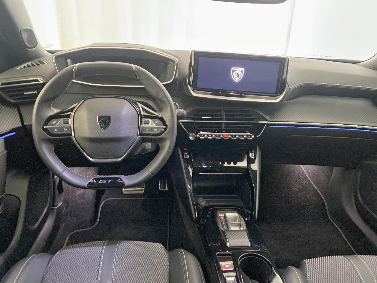 Peugeot 2008 e-2008 156ch 54 kwh gt — photo 8