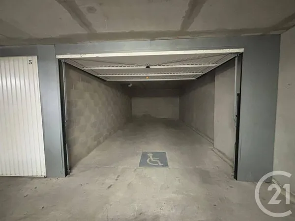 Parking 25 m²