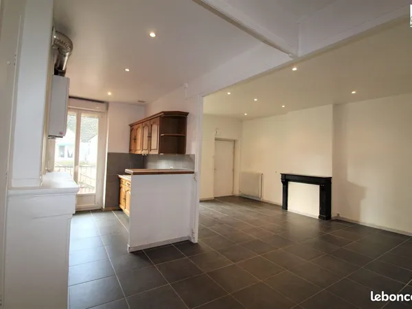 Appartement 2 pièces 81 m²