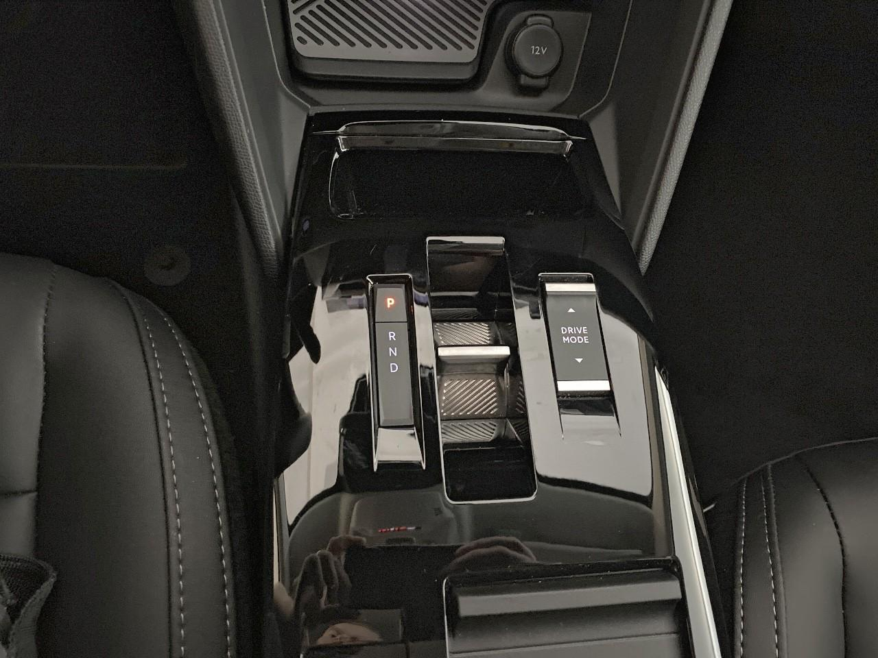Citroën C4 hybride 145 ch e-dcs6 max — photo 17