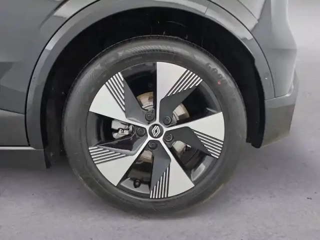 Renault Megane e-tech 220 ch autonomie confort gsr2 — photo 348