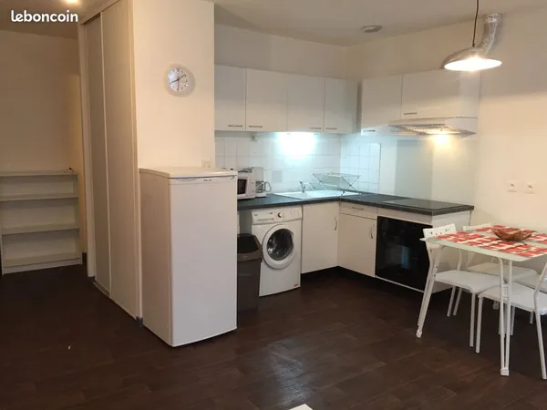 T1 spacieux meuble 33m2