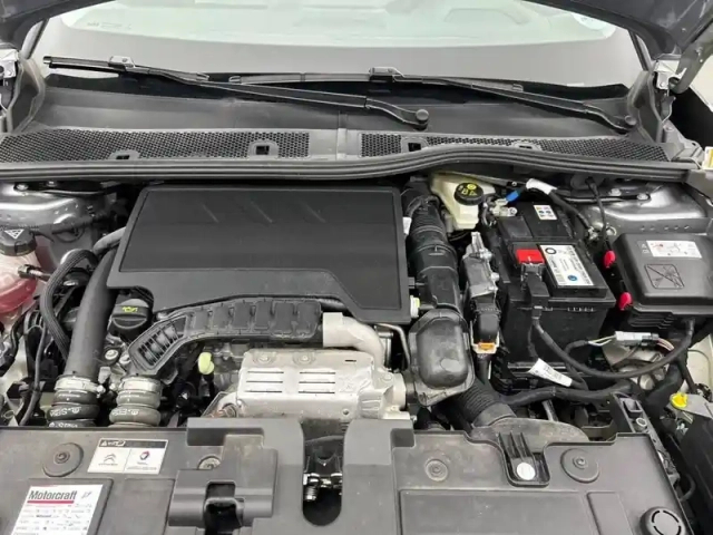 Citroën C4 puretech 130 s&amp;s eat8 — photo 29