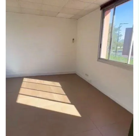 Bureau 28m2 proche aéroport Biarritz