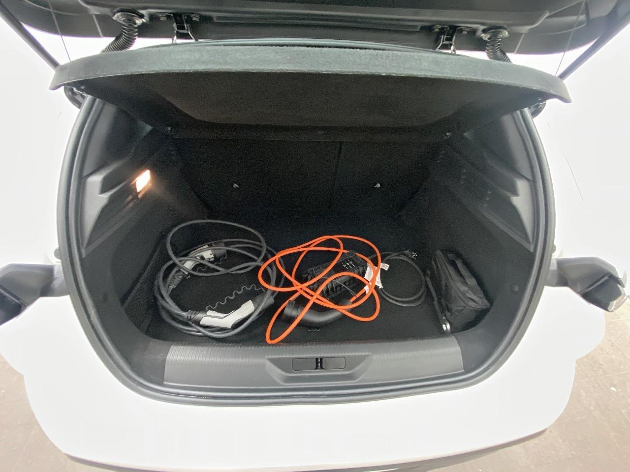 Peugeot 308 phev 180 e-eat8 active pack — photo 6