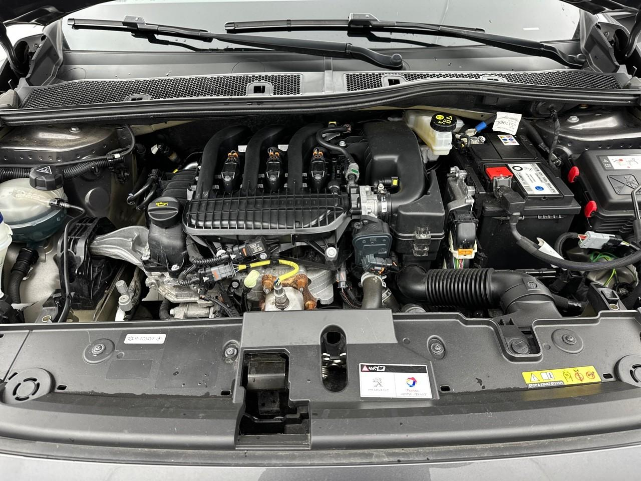 Peugeot 208 puretech 75 s&s bvm5 style — photo 13