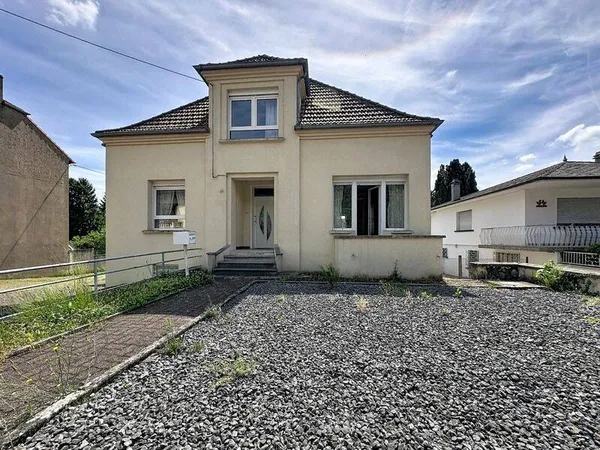 Maison 8 pièces 195 m²