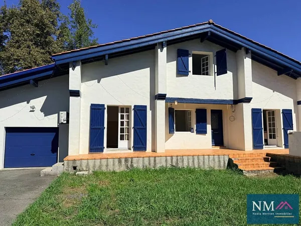 Maison 8 pièces 180 m²
