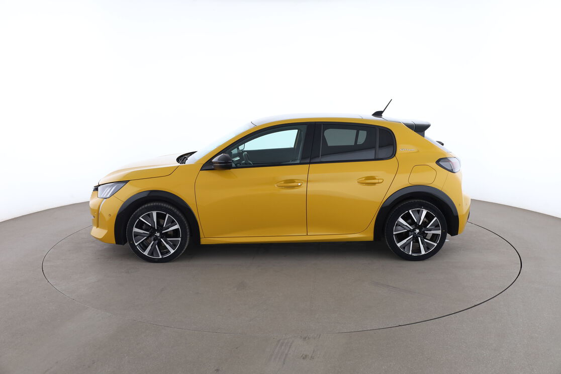 Peugeot 208 1.2 PureTech GT Line EAT8 — photo 2