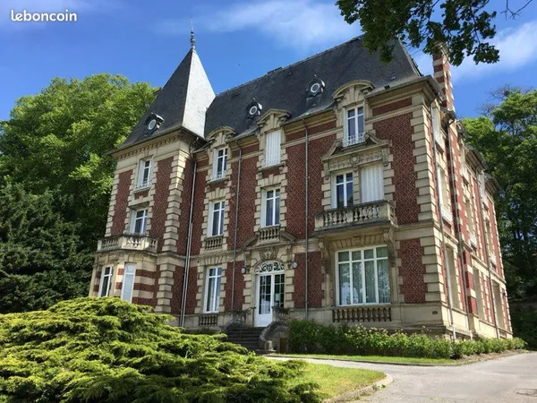 Très beau studio dans propriété standing centre historique de Clermont 35m2