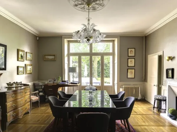 Maison 7 pièces 213 m²