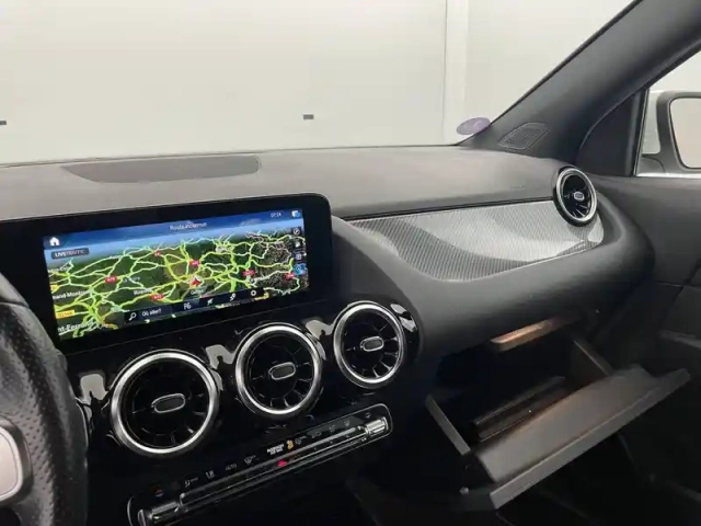 Mercedes Gla 250 e 8g-dct — photo 57
