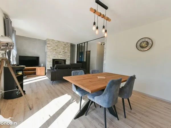 Pavillon 3 pièces 133 m²