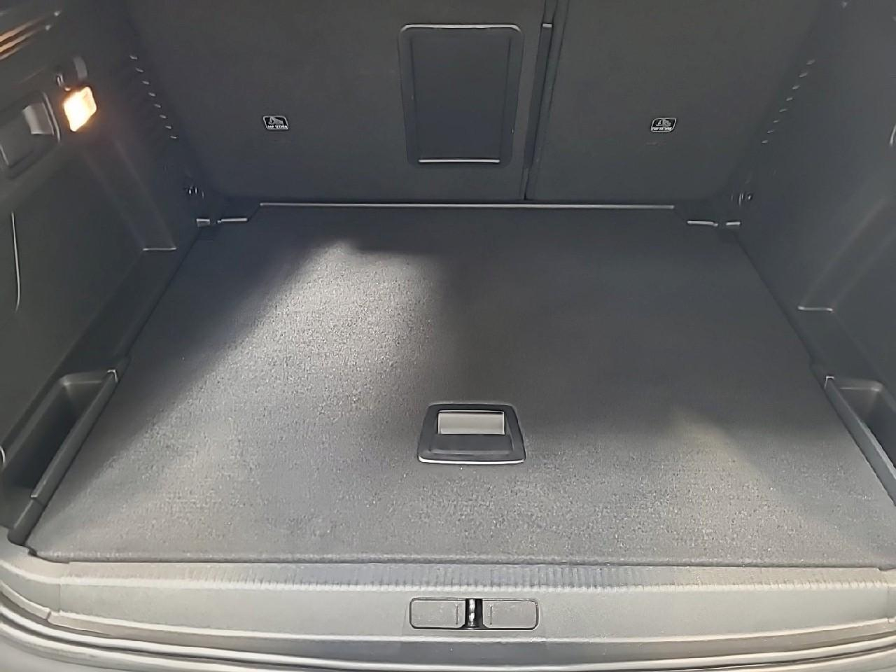 Peugeot 3008 puretech 130ch s&s eat8 gt — photo 14