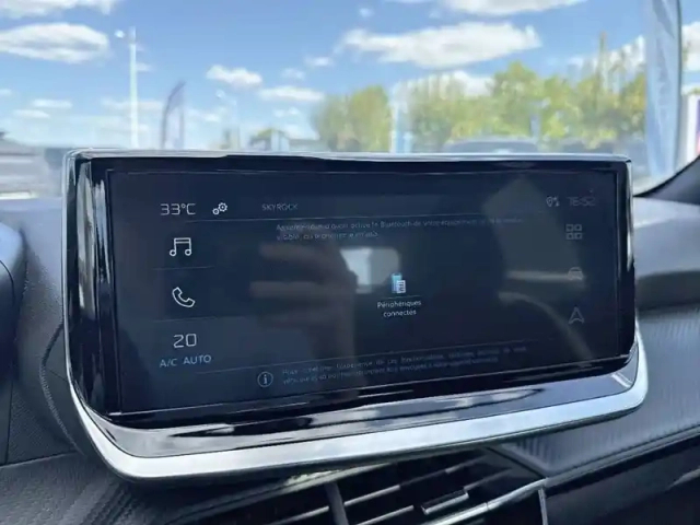 Peugeot 2008 puretech 100 s&amp;s bvm6 — photo 17