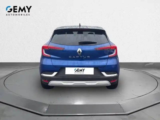 Renault Captur mild hybrid 160 edc — photo 5