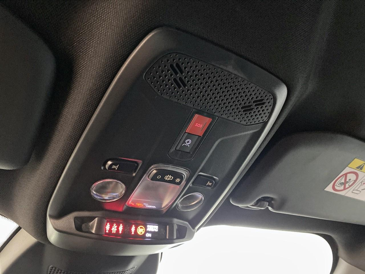 Peugeot 2008 hybrid 145 ch e-dcs6 allure — photo 19