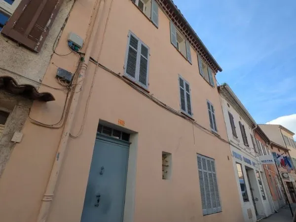 IMMEUBLE DE RENDEMENT 3 APPARTEMENTS LOUÉS COEUR DE LA G