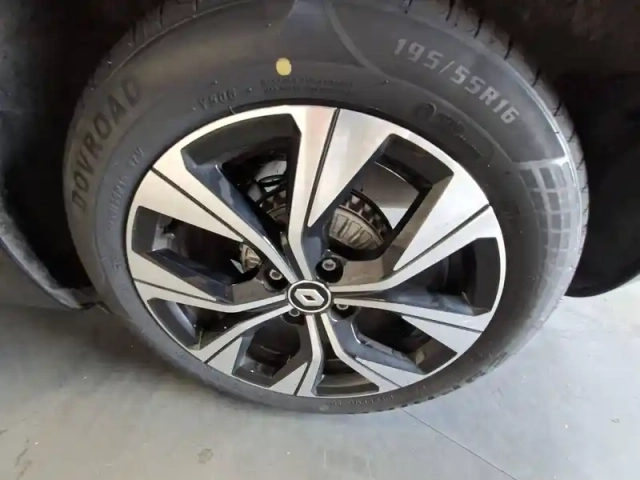 Renault Clio tce 90 — photo 29