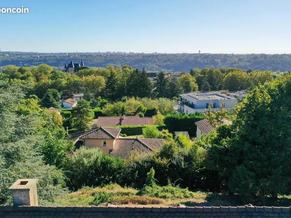 Propriété 9 pièces 300 m²