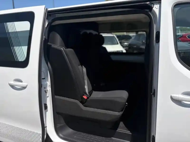Fiat Scudo fg m 2.2 diesel 180ch cabine approfondie fixe s-design automatique — photo 9