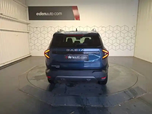 Dacia Bigster hybrid 155