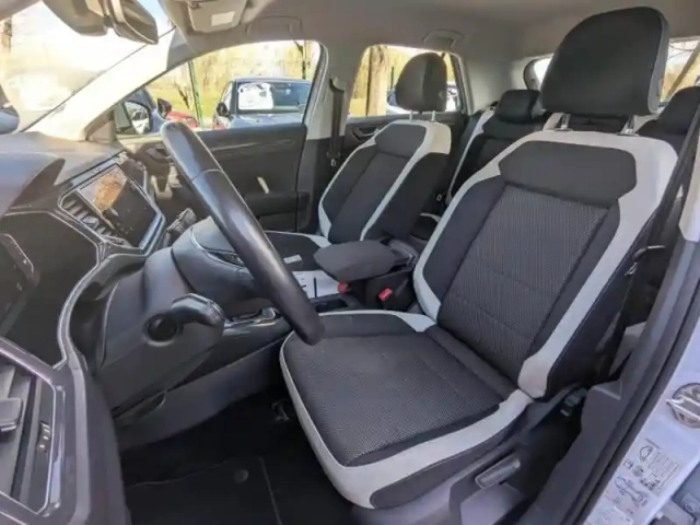 Volkswagen T-Roc 1.5 tsi evo 150ch carat euro6d-t — photo 4