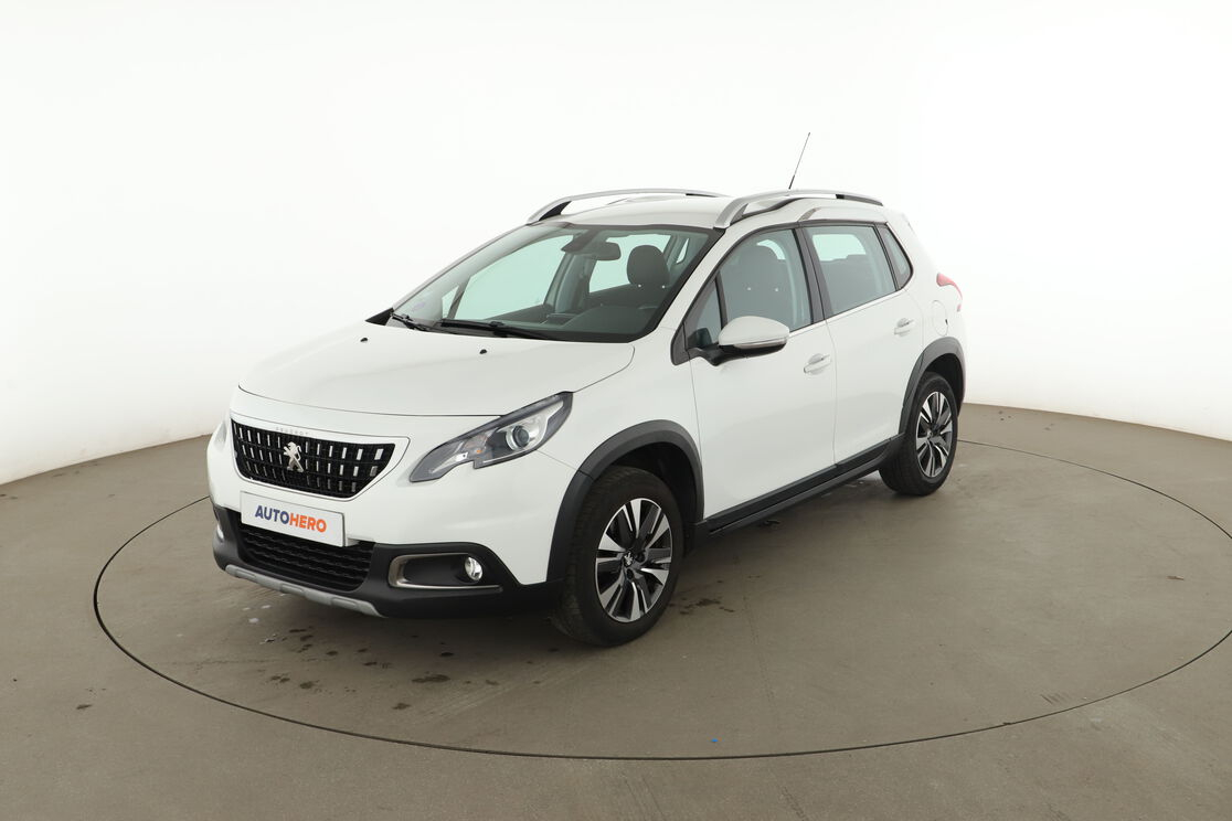 Peugeot 2008 1.2 PureTech Allure — photo 1