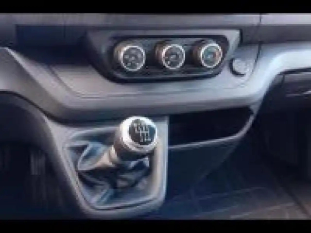 Renault Trafic combi l2 2.0 blue dci 150ch s&amp;s zen 9 places e6e — photo 15
